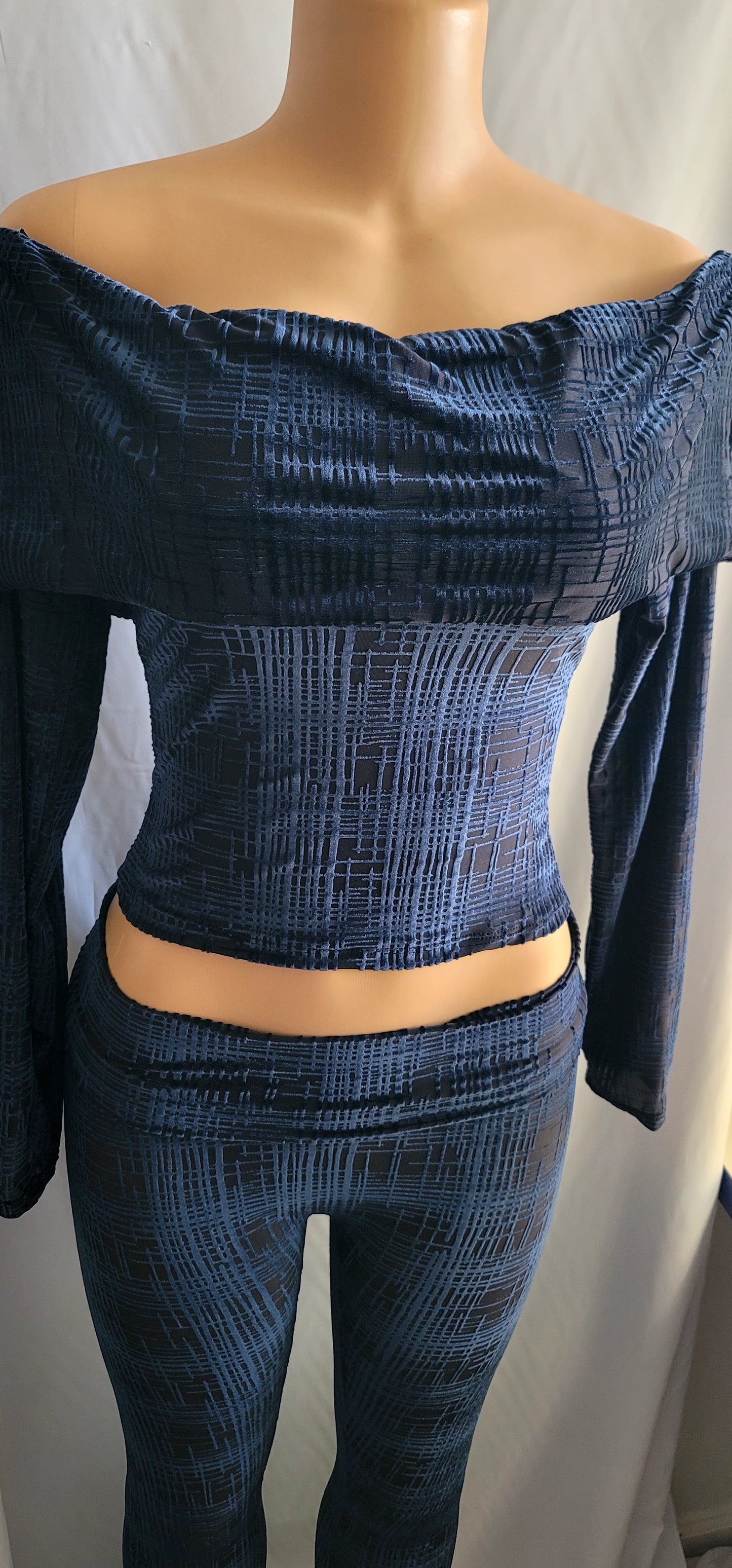 SET SERENA Velvet Off-Shoulder foldover Lounge Set – Chic Elegance in Every Color, high, medium, lower all in 1