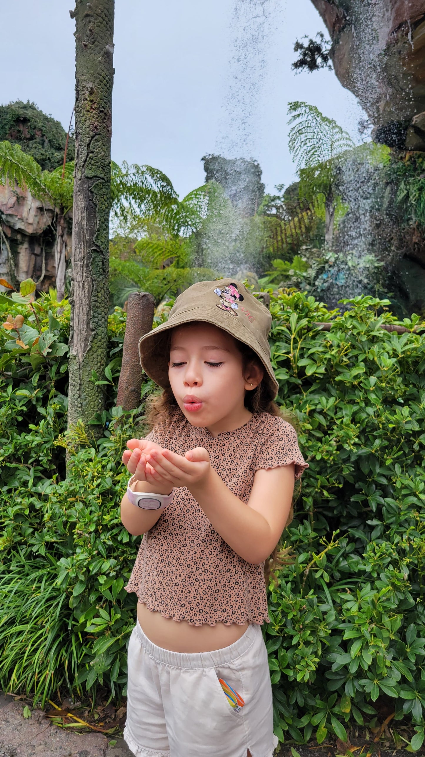 Custom Bucket Hat with Embroidery Ideal for birthdays, photo shoots, gifts, party favors, and more, Sun Bucket Hat ,it is adjustable