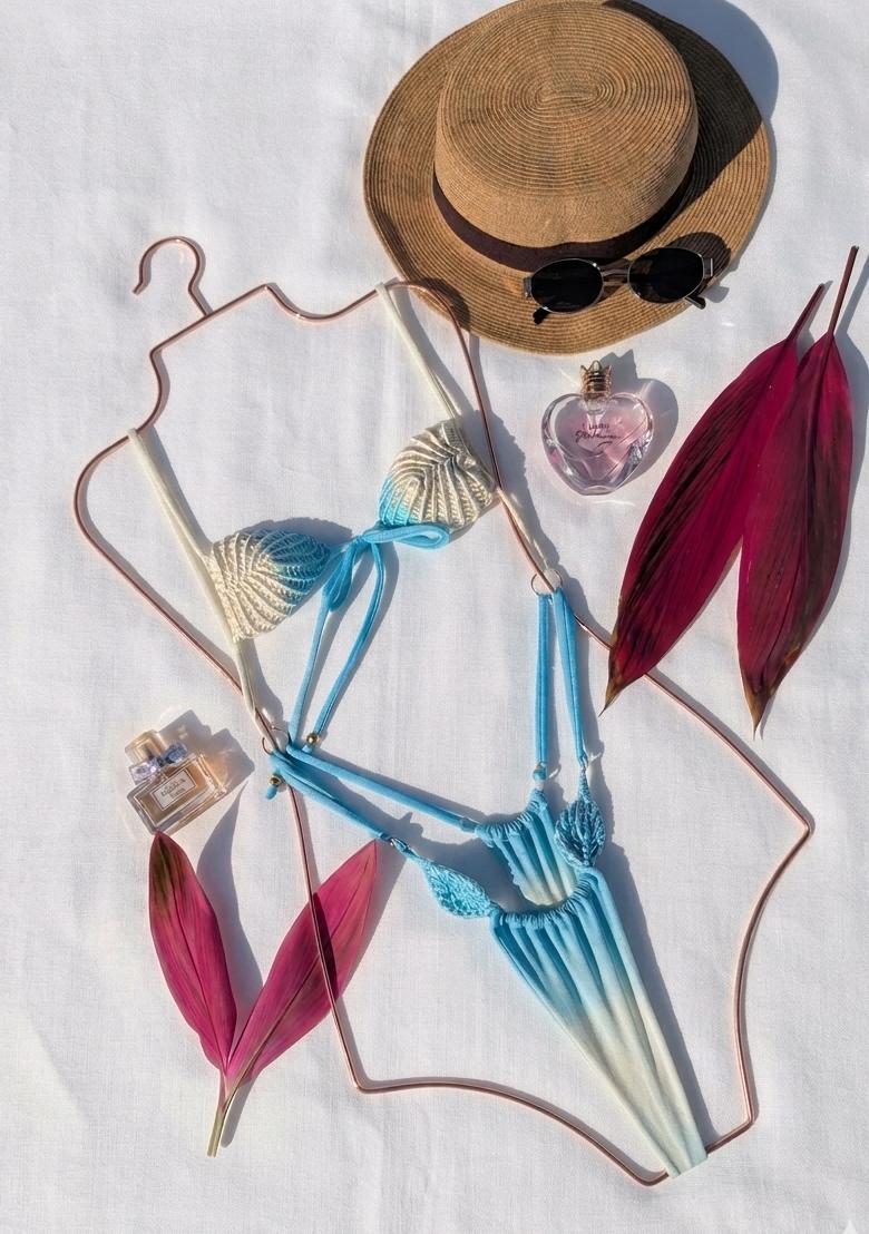 ONE PIECE MACRAME SHELLS THONG