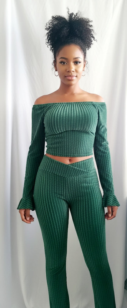 Set Maxi Velvet Mesh Rhinestone Set – Off-Shoulder Glam Elegance Holidays